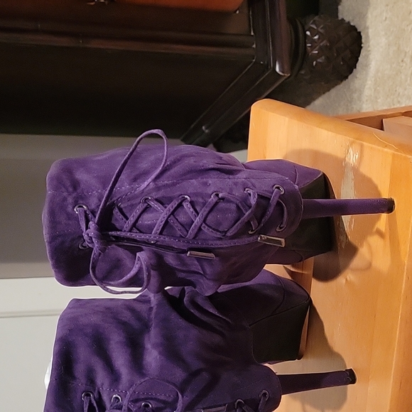 Vintage Colin Stuart Purple Suede Ankle Boots - Picture 4 of 8